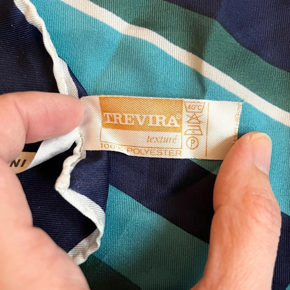 Vintage Italian Scarf - Picture 3 of 3